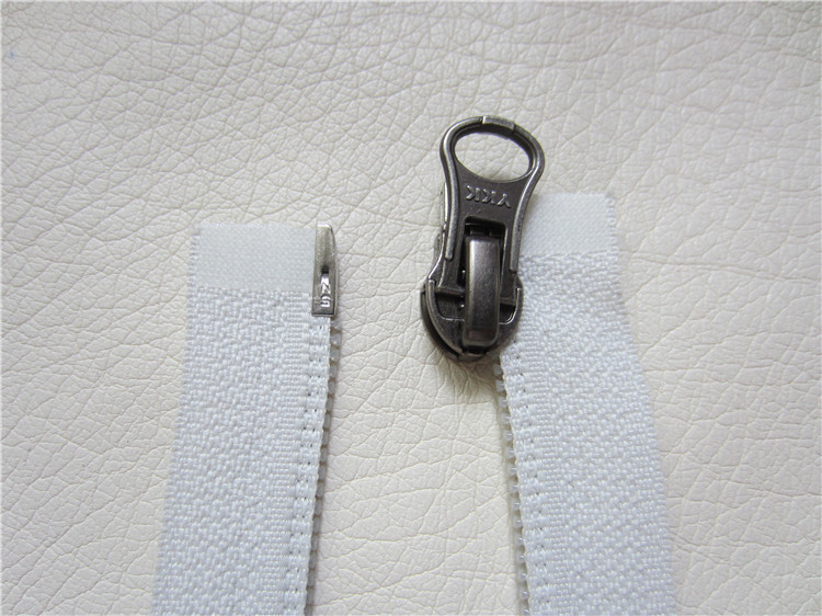 YKK5號尼龍單頭反裝左插開尾拉鏈 淺灰色 多個長度 外套拉鏈TN814